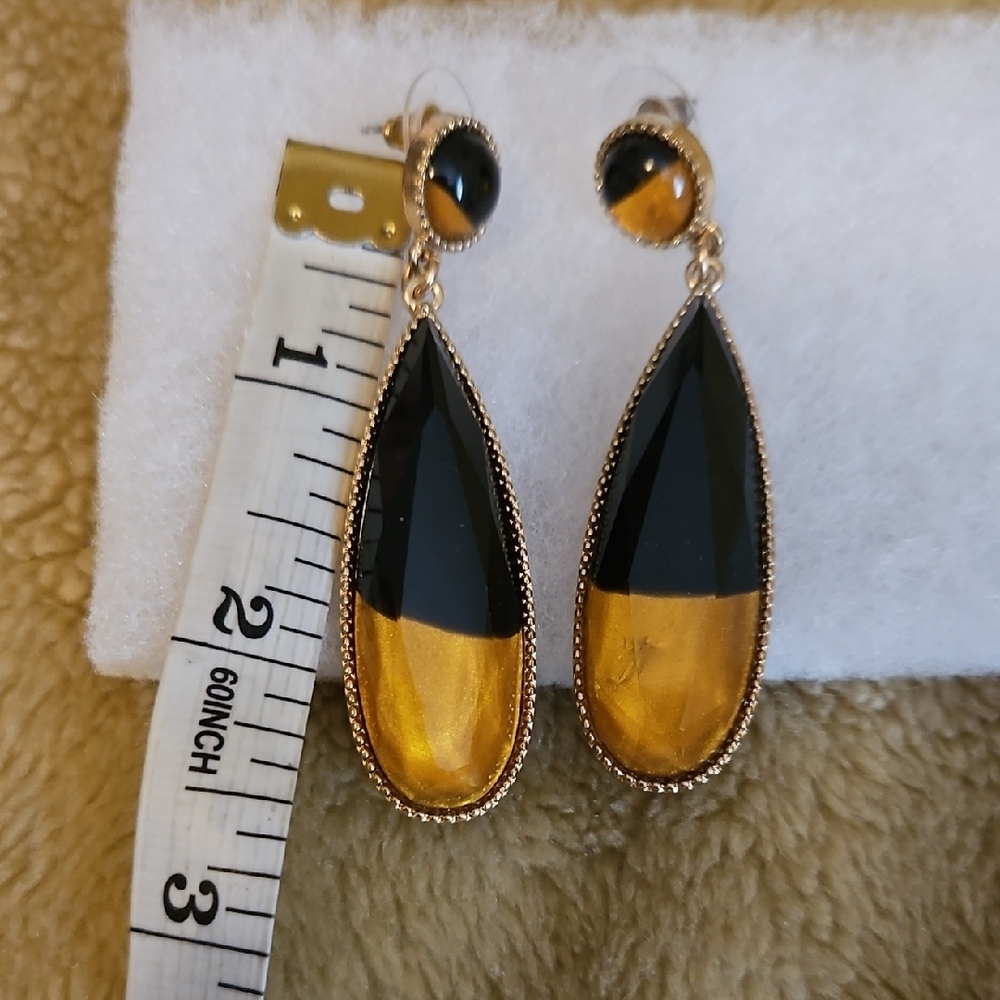 Chic Black and Gold Teardrop Earrings